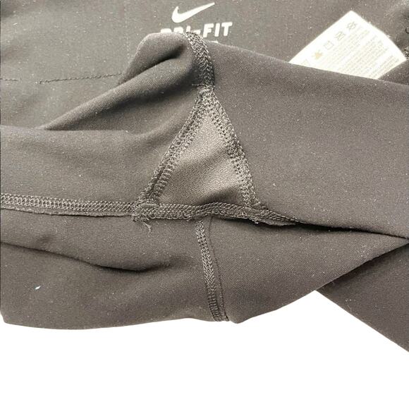 Nike Dri-Fit Black Cropped Leggings with Wide Leg Opening Size S (fits like XS) - Picture 6 of 10